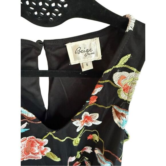 Beige By Eci Womens Multicolor Embroidered Floral Sleeveless Mini Dress Small - Picture 3 of 10